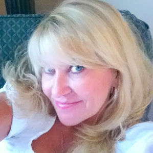 Meet your Posher, Carole